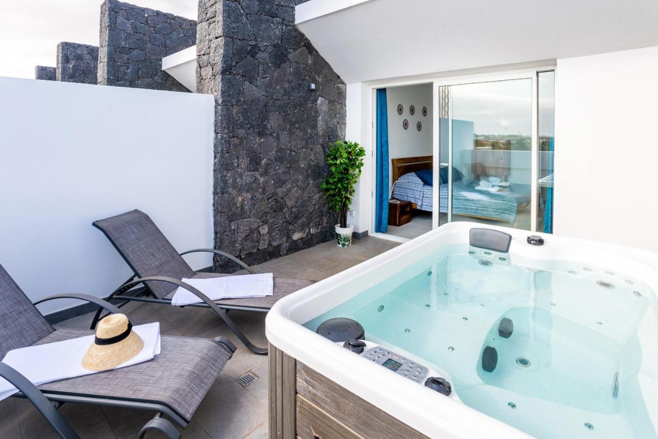 Monterey House Playa Blanca Villa Playa Blanca  Exterior photo