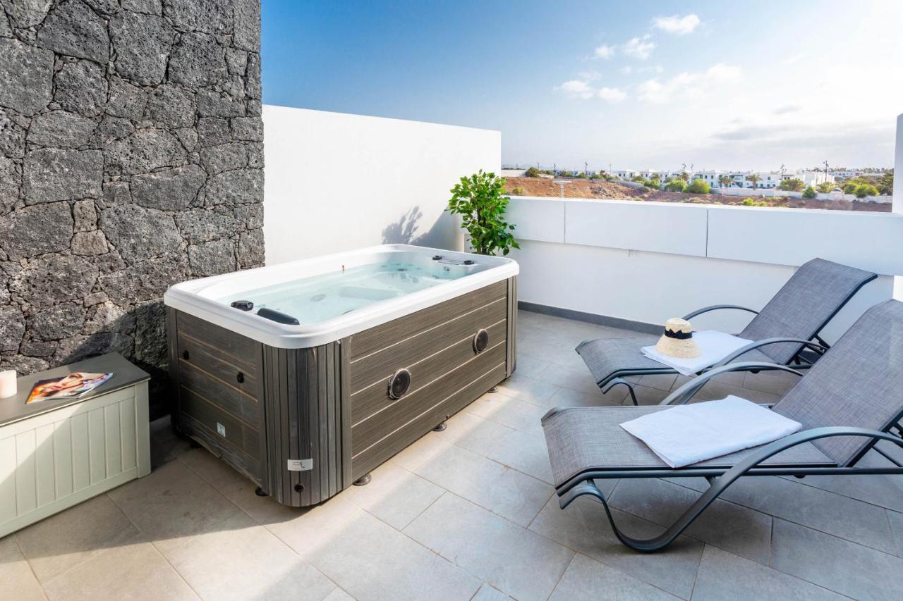Monterey House Playa Blanca Villa Playa Blanca  Exterior photo